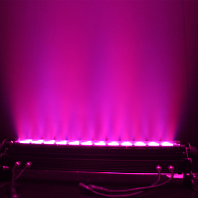 Το Dmx φραγμός 12*3W RGB 3 0,5 μέτρων σε 1 οδήγησε το υγιές ενεργό οδηγημένο σκηνικό φως φραγμών πλυσίματος τοίχων